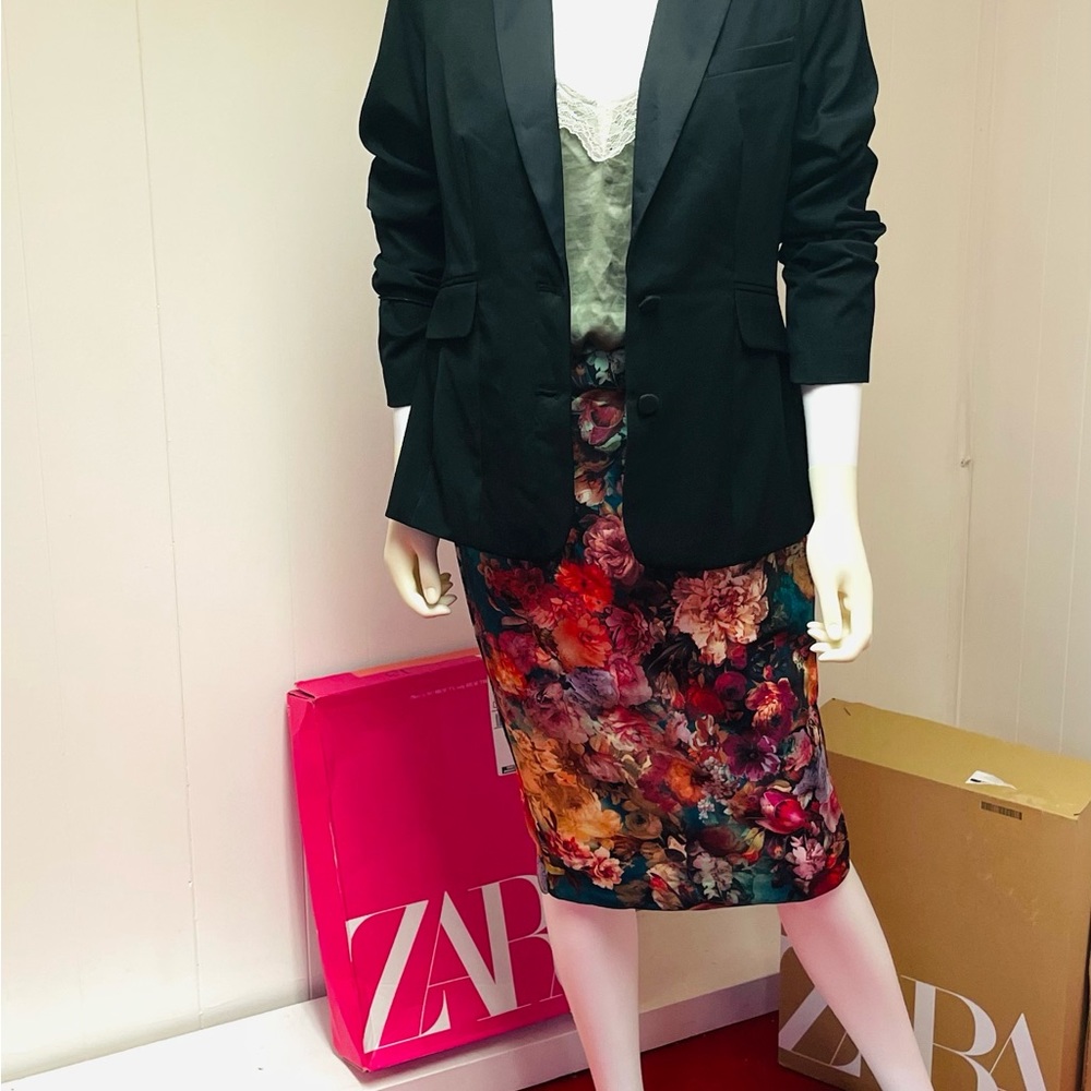 New-york & Company, Satin-Lapel Tuxedo Blazer,Black,Size:4:Runs a little large